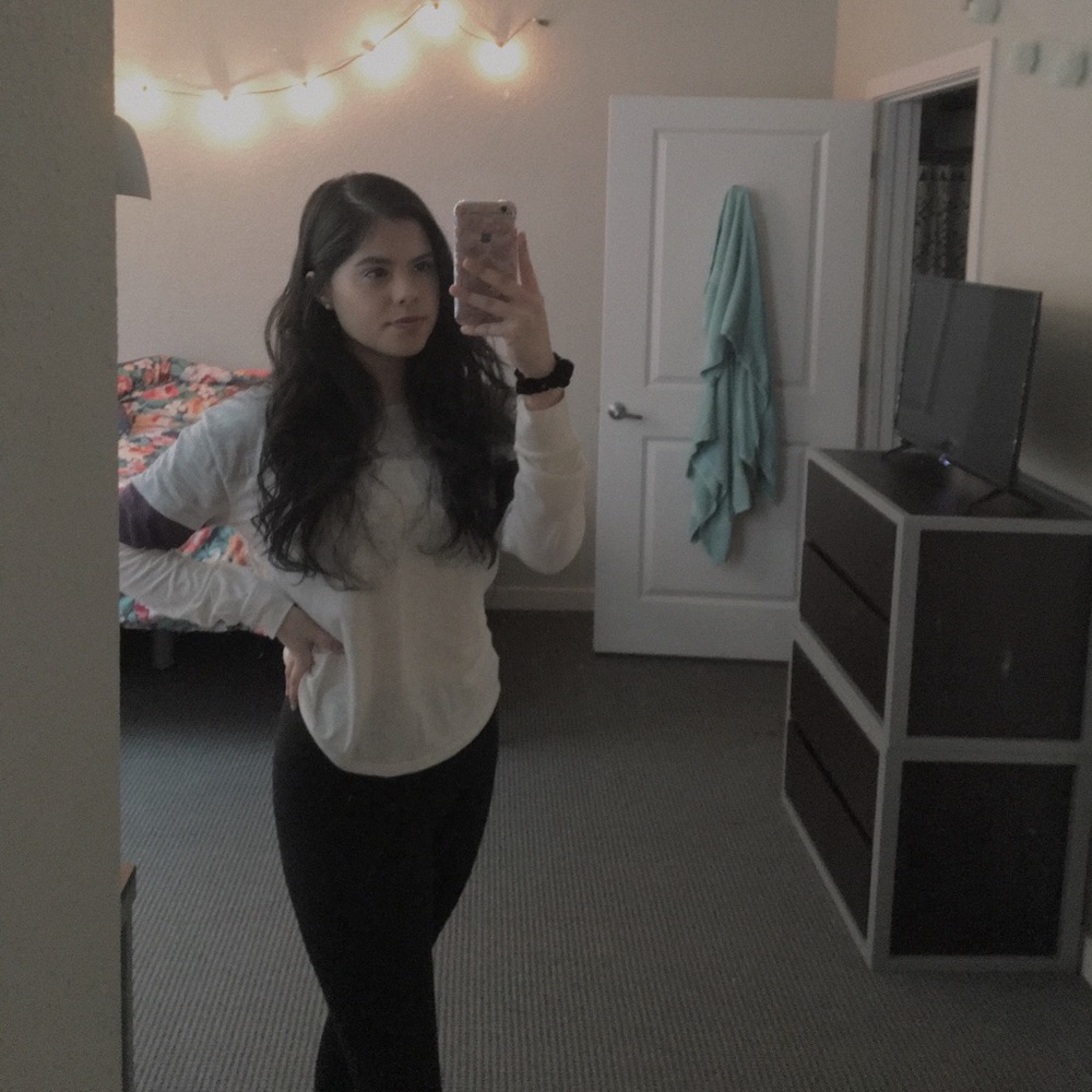 Meet your Posher, Gabriela